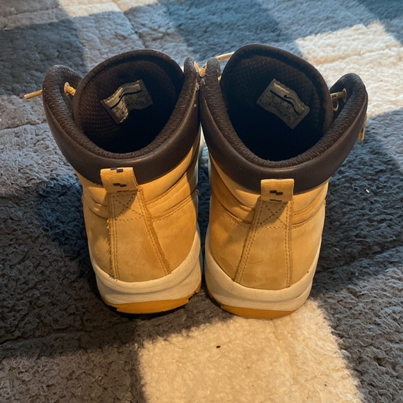 Manoa Nike boots - Picture 3 of 5